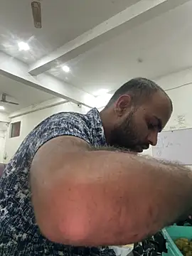 hardlysuck online show from March 17, 2026, 5:16 pm