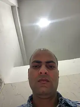 hardlysuck online show from March 18, 2026, 11:19 pm