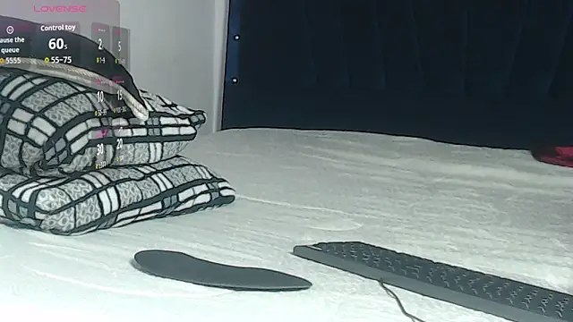 SalomeMorganX online show from April 12, 2026, 3:33 am