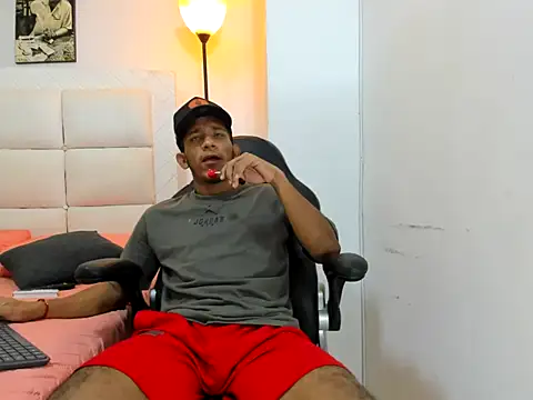 Snapshot of ricky_spensar23cm_ chatting on February 23, 2026, 2:09 am ricky spensar23cm online show from February 23, 2026, 2:09 am