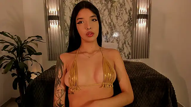 ChloeeMasonn online show from May 12, 2026, 11:07 am