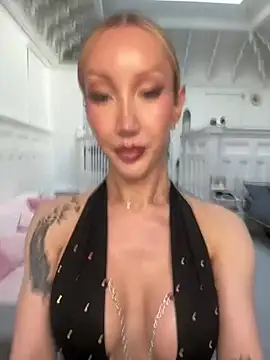 Allana29 online show from May 13, 2026, 7:00 pm