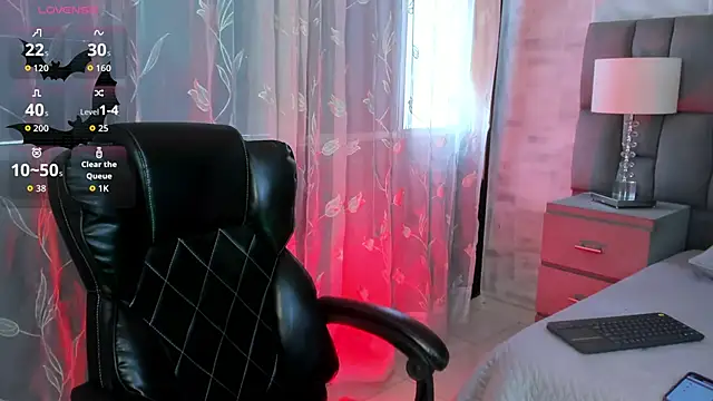 SweetDevil 7 online show from March 26, 2026, 8:58 pm