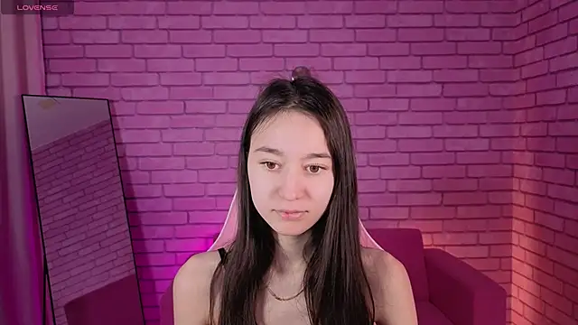 Nicole Brownie online show from March 20, 2026, 1:21 am