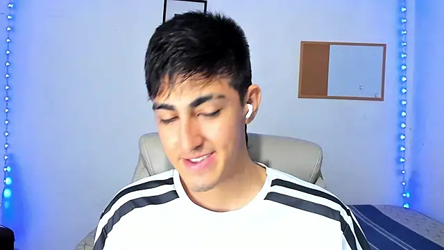 babyted272 online show from March 29, 2026, 11:32 am