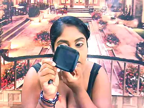 Snapshot of IndianDiva27 chatting on March 16, 2026, 5:35 am IndianDiva27 online show from March 16, 2026, 5:35 am