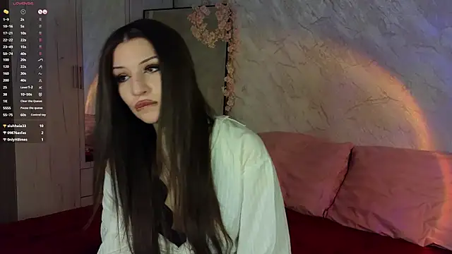 ashleycheeesman online show from April 15, 2026, 7:58 pm