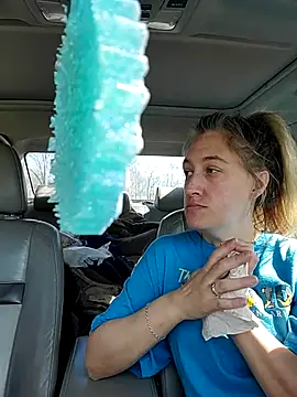 Sunflower0025 online show from March 3, 2026, 5:19 pm