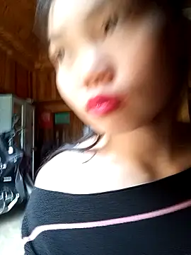 derylove  online show from March 13, 2026, 8:43 am