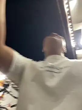 andresmahecha777 online show from February 14, 2026, 12:07 am