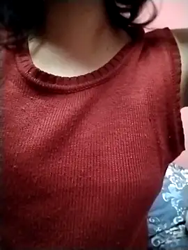  cameltoe online show from March 8, 2026, 5:39 pm