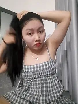 Heo xxinhxx online show from February 20, 2026, 2:28 pm