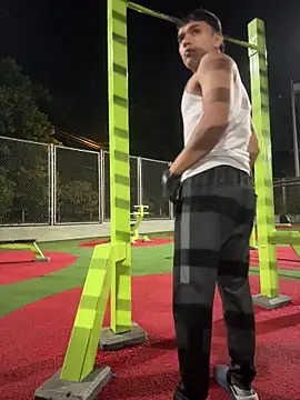 CreamKingg online show from April 6, 2026, 12:52 am