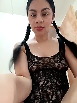 luna pinky online show from March 9, 2026, 4:00 pm