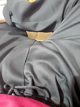 Snapshot of Johnbahi6 chatting on February 14, 2026, 12:51 am Johnbahi6 online show from February 14, 2026, 12:51 am