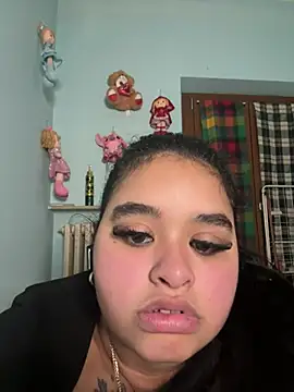 Snapshot of Aloyenita chatting on February 3, 2026, 6:13 pm Aloyenita online show from February 3, 2026, 6:13 pm