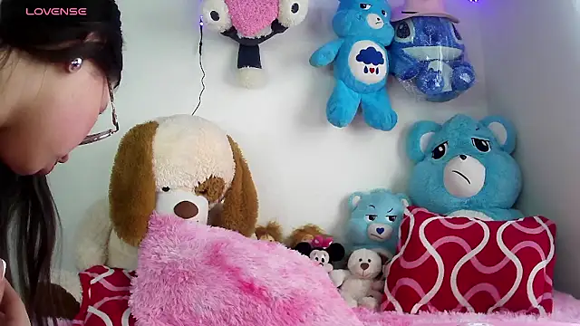 natasha vesperxx online show from February 13, 2026, 6:15 pm