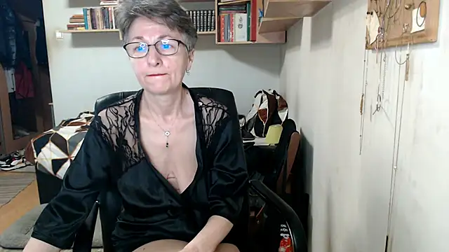 katemodel online show from October 26, 2025, 6:52 am