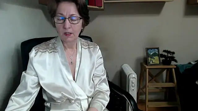 katemodel online show from March 1, 2026, 6:59 am