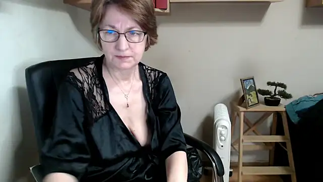 katemodel online show from March 12, 2026, 6:52 am