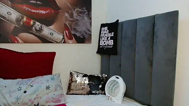 Moreish-06 online show from March 9, 2026, 4:55 pm