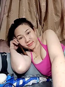 Snapshot of Ana-love2026 chatting on May 4, 2026, 2:57 pm Ana-love2026 online show from May 4, 2026, 2:57 pm