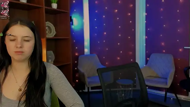 Snapshot of stella_flower chatting on February 4, 2026, 3:29 pm stella flower online show from February 4, 2026, 3:29 pm