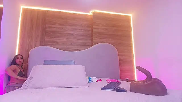 shaina adams online show from March 21, 2026, 11:59 am