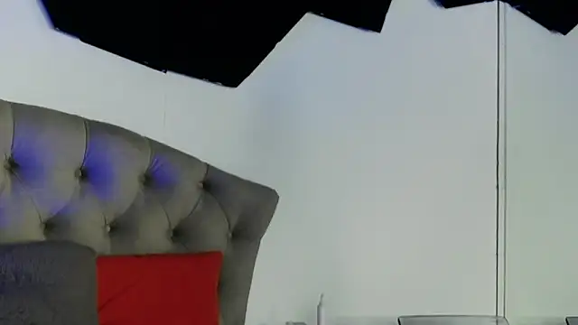 Snapshot of ChloeeDavis chatting on February 23, 2026, 7:00 pm ChloeeDavis online show from February 23, 2026, 7:00 pm