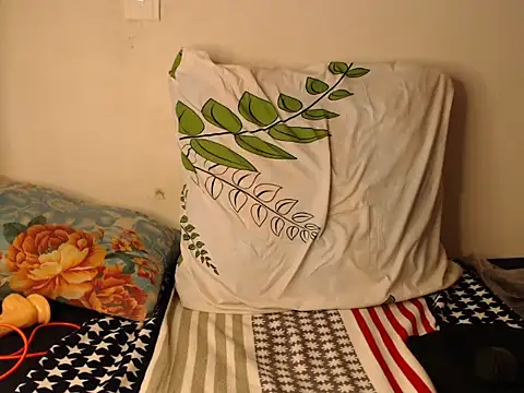 Snapshot of AmaraBlue03 chatting on February 25, 2026, 1:32 pm AmaraBlue03 online show from February 25, 2026, 1:32 pm