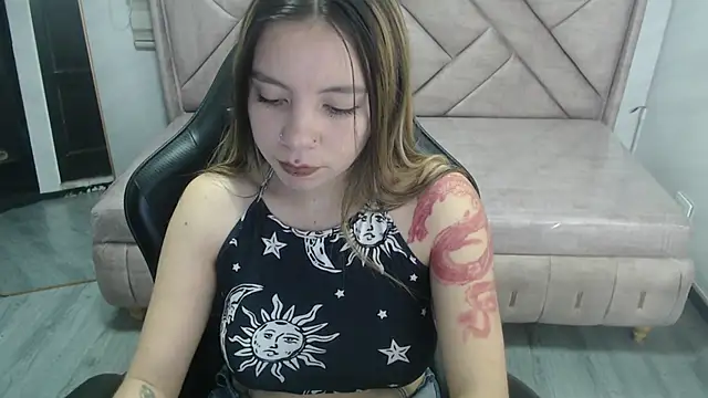 Snapshot of Eco_deluna_v chatting on March 2, 2026, 7:54 pm Eco deluna v online show from March 2, 2026, 7:54 pm