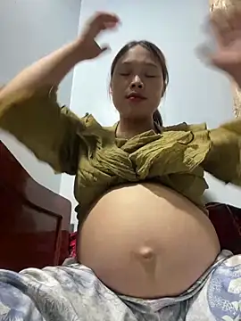 Emxinhka1 online show from April 5, 2026, 3:20 pm