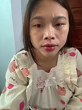 Emxinhka1 online show from April 23, 2026, 4:14 am