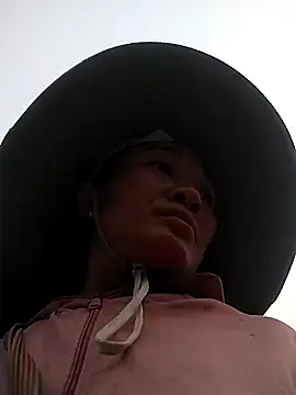 Neoone 1 online show from April 16, 2026, 10:27 am