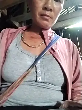 Snapshot of Neoone_1 chatting on June 7, 2026, 7:34 am Neoone 1 online show from June 7, 2026, 7:34 am