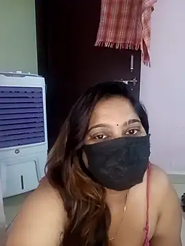 Snapshot of Aliya_Hott chatting on May 8, 2026, 4:51 am Aliya Hott online show from May 8, 2026, 4:51 am