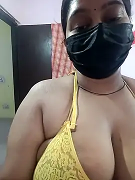 Snapshot of Aliya_Hott chatting on July 1, 2026, 6:04 am Aliya Hott online show from July 1, 2026, 6:04 am