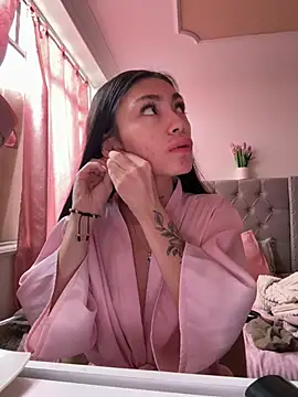 Bonny Eva online show from April 10, 2026, 2:00 pm