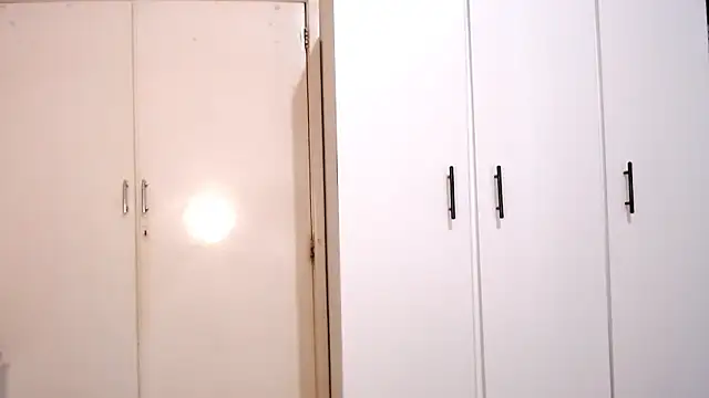 AppleAsss online show from April 14, 2026, 8:42 am