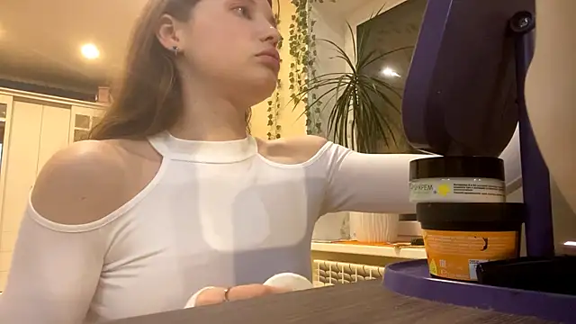 PowderedTalc online show from February 5, 2026, 3:16 pm