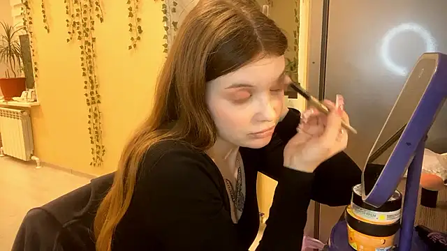 PowderedTalc online show from February 20, 2026, 5:35 pm