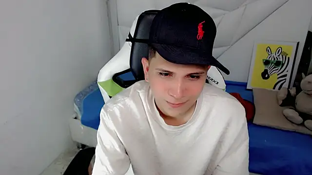 Snapshot of Black_diamondd_ chatting on February 11, 2026, 2:55 pm Black diamondd online show from February 11, 2026, 2:55 pm