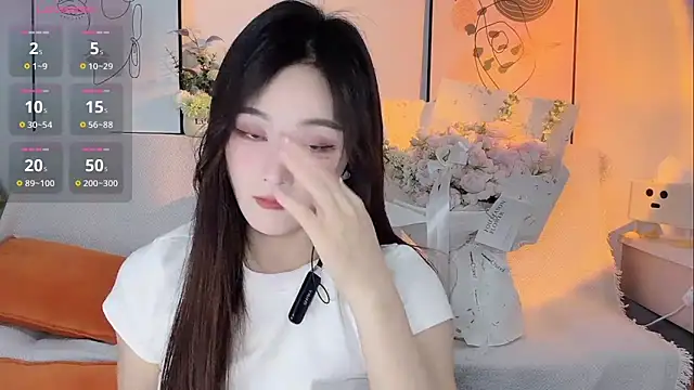 Lisa-295188 online show from April 12, 2026, 8:41 am