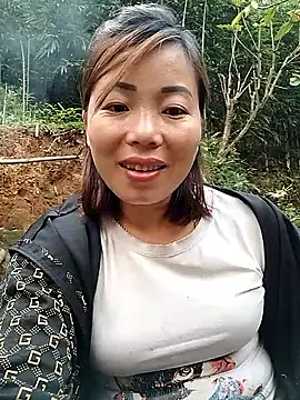 Ella-aa online show from March 29, 2026, 9:53 am