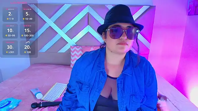 Snapshot of dani_vemom chatting on May 15, 2026, 7:32 pm dani vemom online show from May 15, 2026, 7:32 pm