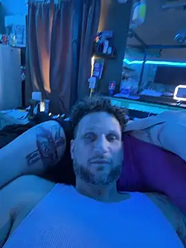 mileslongdeep online show from February 16, 2026, 6:04 pm