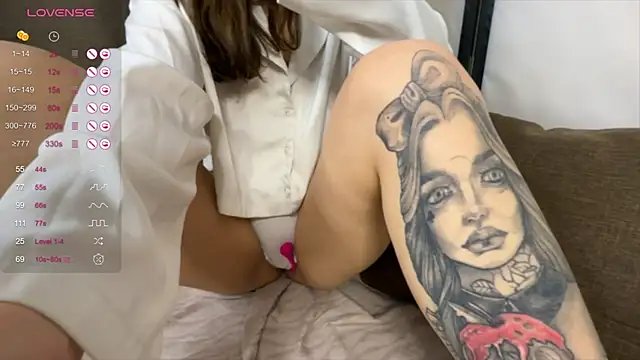 Snapshot of noxxiii chatting on February 24, 2026, 4:10 am noxxiii online show from February 24, 2026, 4:10 am