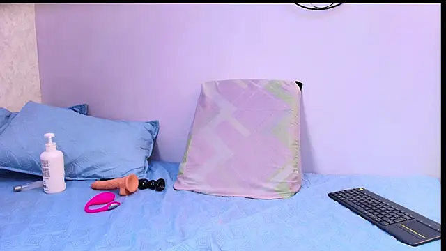 Snapshot of melany_roberts_ chatting on February 10, 2026, 3:10 am melany roberts online show from February 10, 2026, 3:10 am