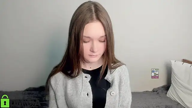 Snapshot of Elina_X chatting on May 15, 2026, 1:40 pm Elina X online show from May 15, 2026, 1:40 pm