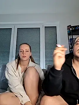 Snapshot of Larifari0406 chatting on February 24, 2026, 12:25 pm Larifari0406 online show from February 24, 2026, 12:25 pm